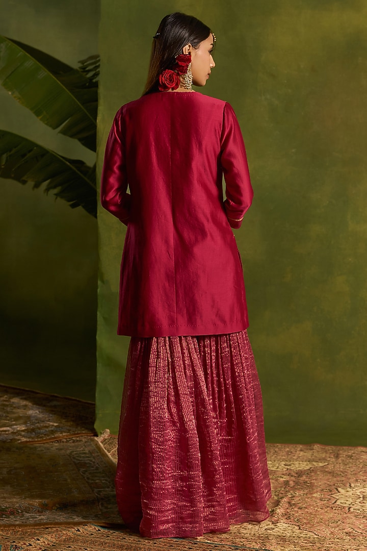 Magenta Tissue Embroidered Gharara Set by Kritika Dawar at Pernia's Pop Up Shop
