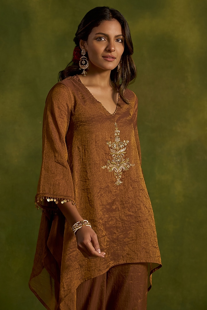 Brown Tissue Chanderi Hand Embroidered Kurta Set by Kritika Dawar at Pernia's Pop Up Shop