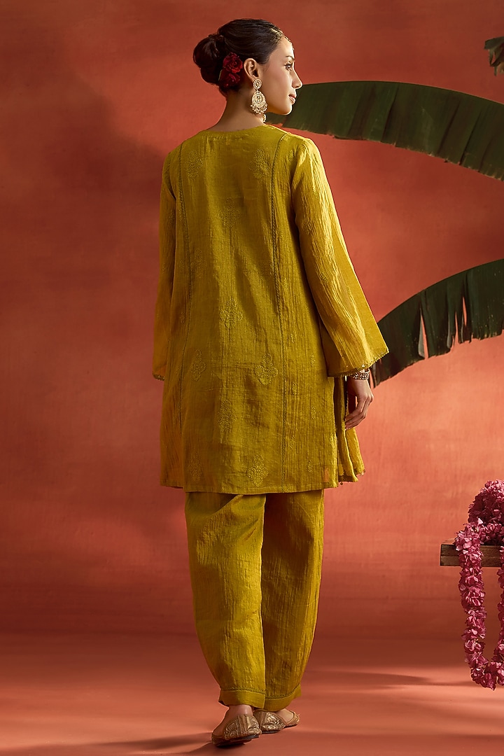 Green Tissue Chanderi Floral Embroidered Co-Ord Set by Kritika Dawar at Pernia's Pop Up Shop