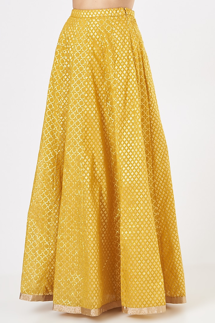 Sage Green Embroidered Kurta Set by Kritika Dawar at Pernia's Pop Up Shop