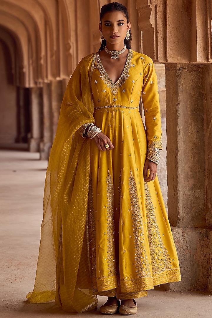 Yellow Silk Aari Embroidered Bridal Anarkali Set by Kritika Dawar at Pernia's Pop Up Shop