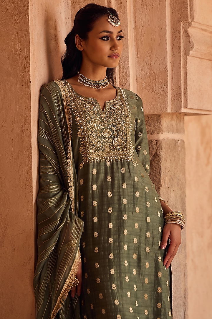 Sage Green Silk Chanderi & Banaras Silk Chanderi Zari Embroidered Kurta Set by Kritika Dawar at Pernia's Pop Up Shop