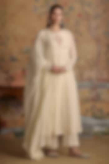Ivory Chanderi Hand Embroidered Party Wear Anarkali Set by Kritika Dawar at Pernia's Pop Up Shop