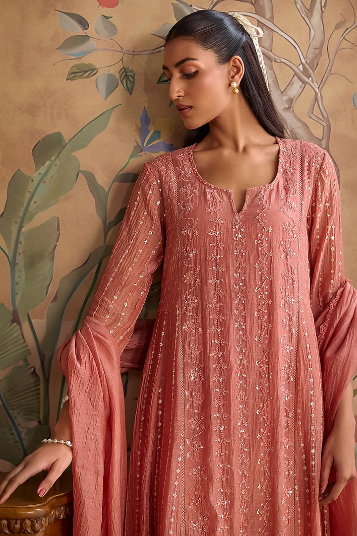 Blush Pink Chanderi Thread Embroidered A-Line Kurta Set by Kritika Dawar at Pernia's Pop Up Shop