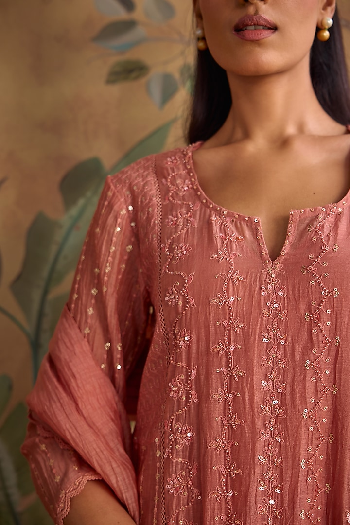Blush Pink Chanderi Thread Embroidered A-Line Kurta Set by Kritika Dawar at Pernia's Pop Up Shop