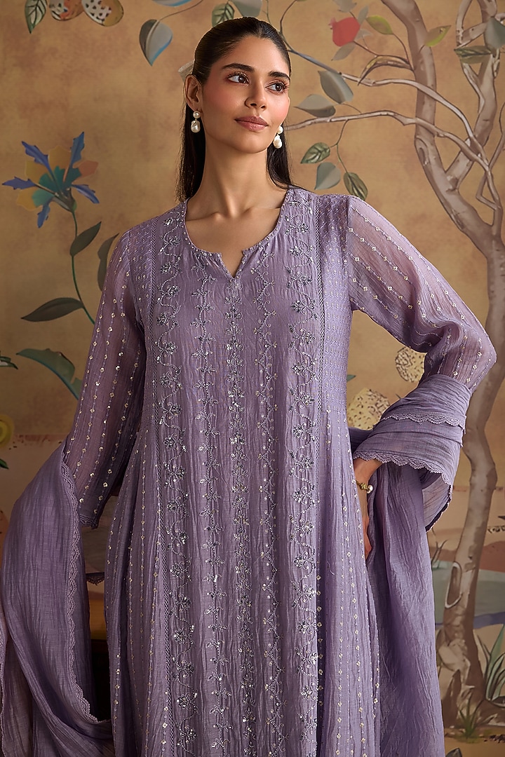 Violet Chanderi Thread Embroidered A-Line Kurta Set by Kritika Dawar at Pernia's Pop Up Shop