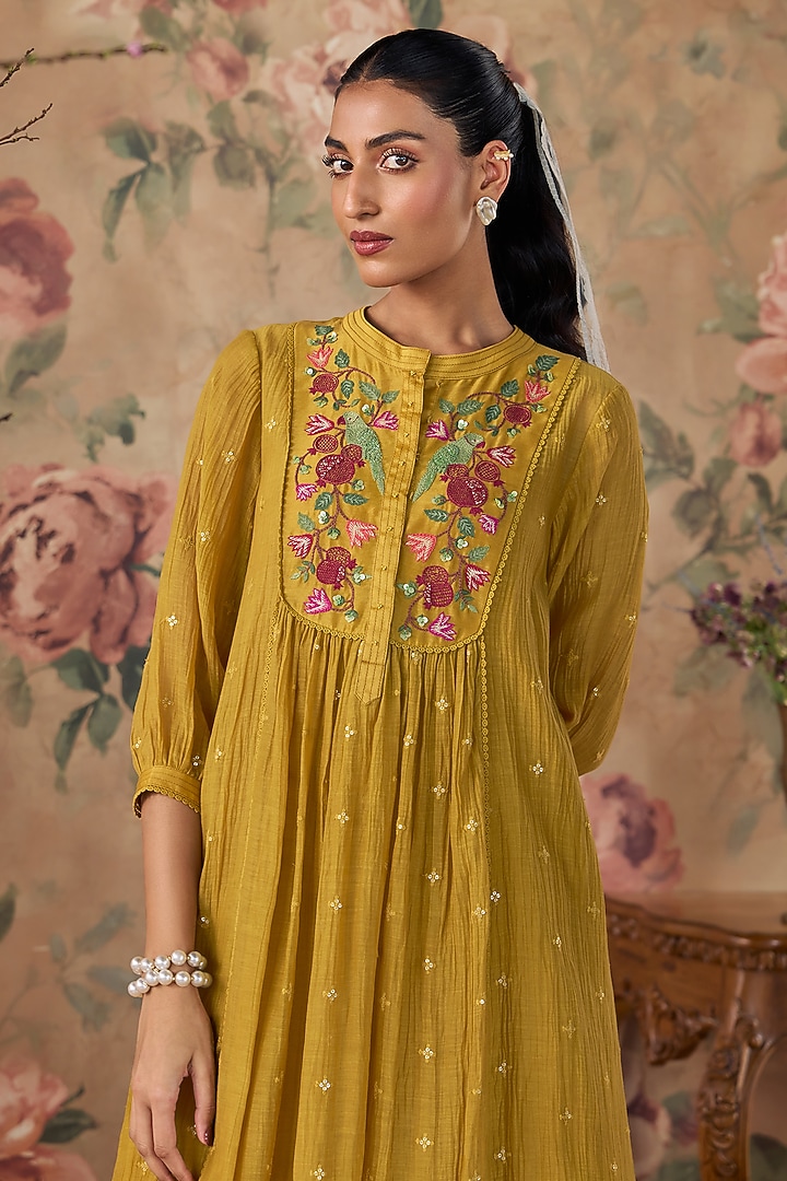 Yellow Chanderi Thread Embroidered Gathered Tunic Set by Kritika Dawar at Pernia's Pop Up Shop