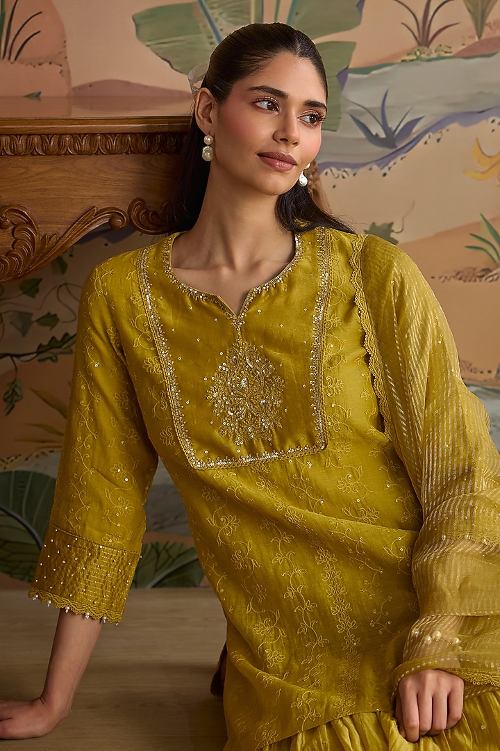Yellow Silk Chanderi Gharara Set by Kritika Dawar at Pernia's Pop Up Shop