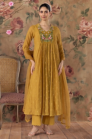 Mustard Chanderi Thread Embroidered A-Line Kurta Set by Kritika Dawar