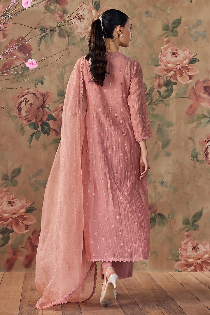 Blush Pink Chanderi Thread Embroidered A-Line Kurta Set by Kritika Dawar at Pernia's Pop Up Shop