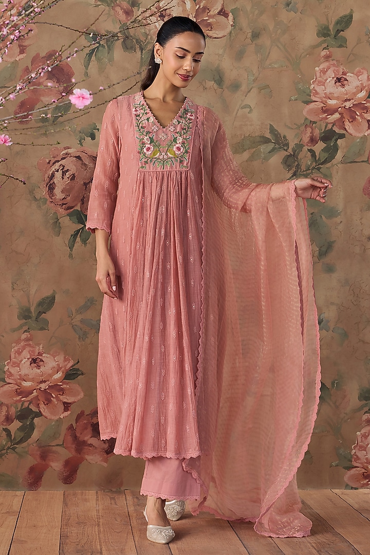 Blush Pink Chanderi Thread Embroidered A-Line Kurta Set by Kritika Dawar at Pernia's Pop Up Shop
