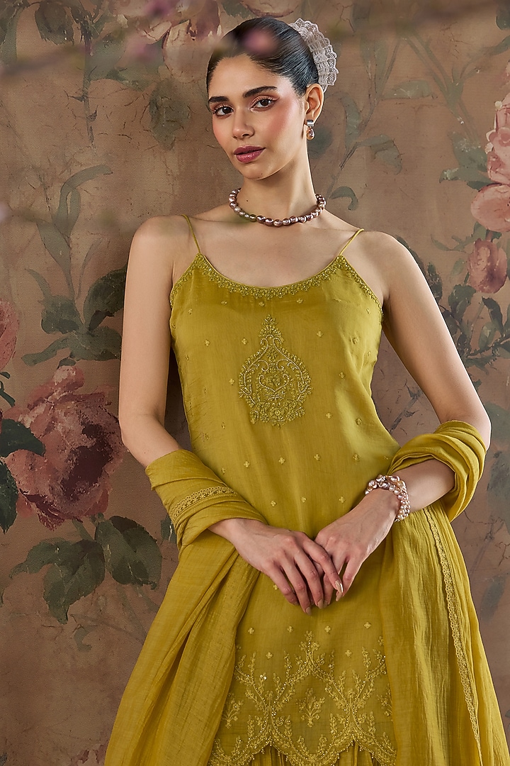 Yellow Chanderi Hand Embroidered Gharara Set by Kritika Dawar at Pernia's Pop Up Shop