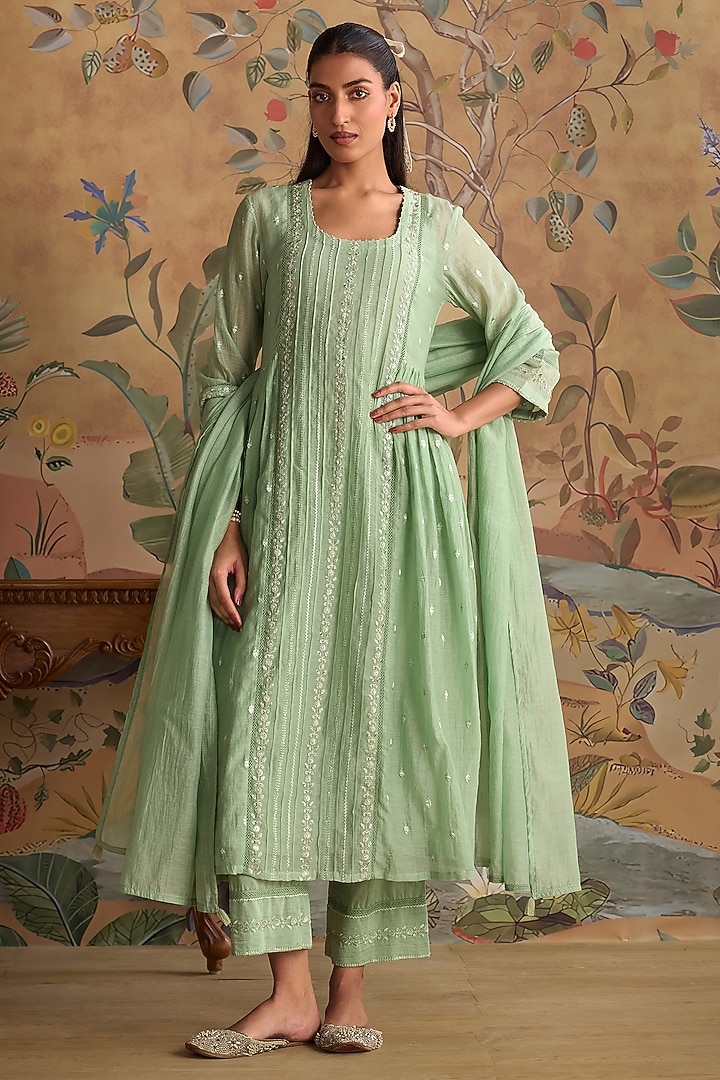 Mint Green Chanderi Sequins Embroidered Kurta Set by Kritika Dawar at Pernia's Pop Up Shop