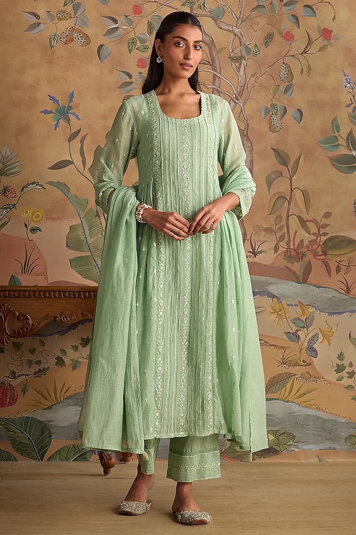 Mint Green Chanderi Sequins Embroidered Kurta Set by Kritika Dawar at Pernia's Pop Up Shop