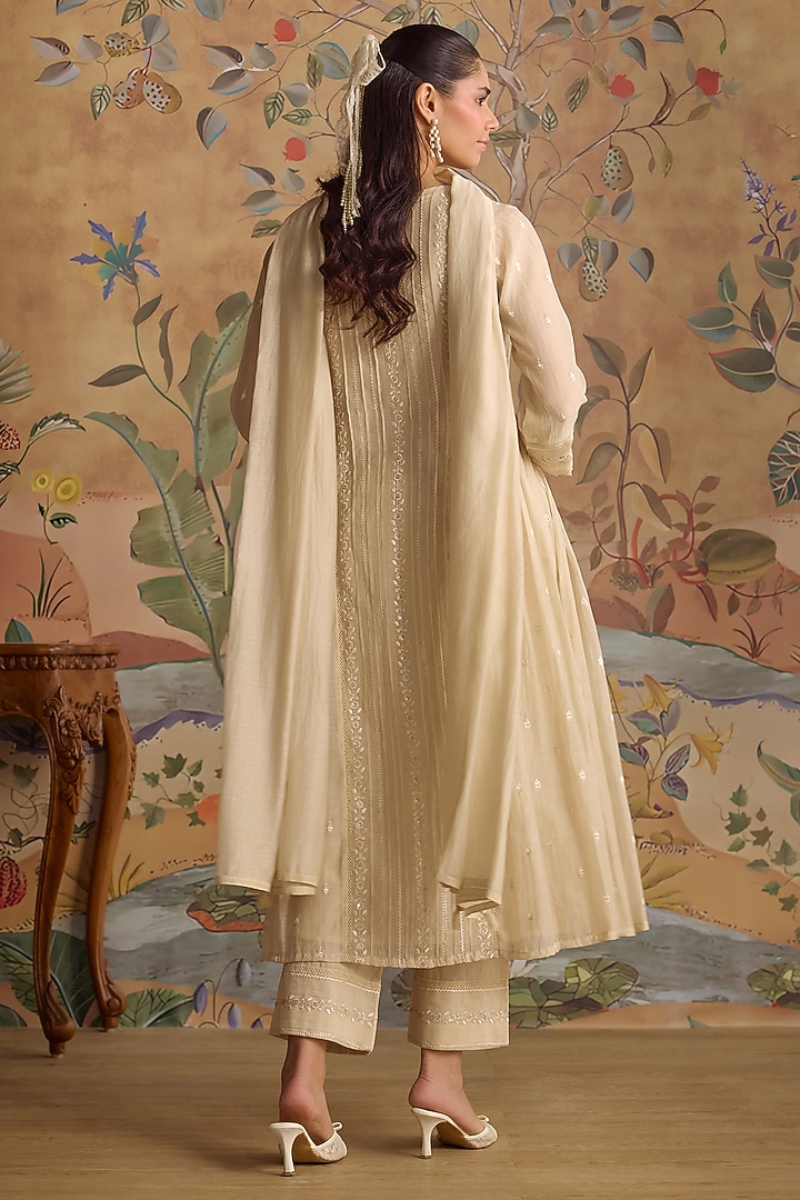Ivory Chanderi Sequins Embroidered Kurta Set by Kritika Dawar at Pernia's Pop Up Shop