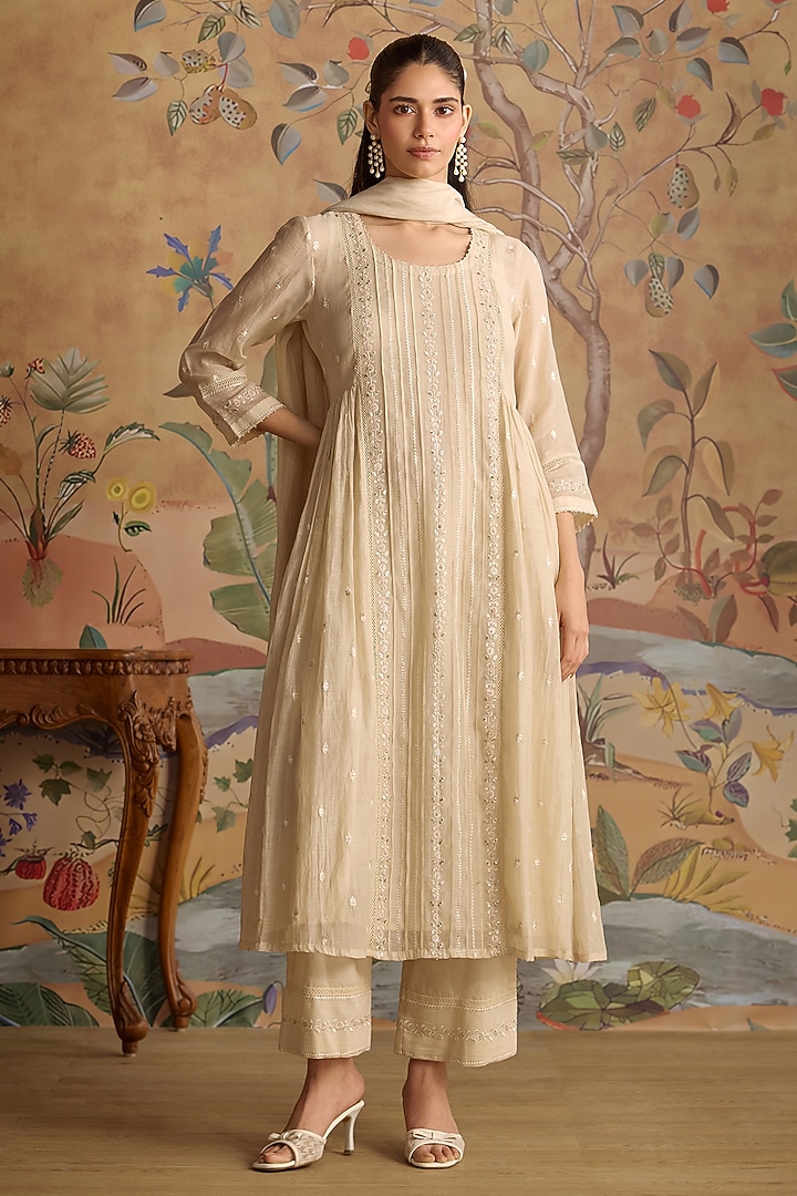 Ivory Chanderi Sequins Embroidered Kurta Set by Kritika Dawar at Pernia's Pop Up Shop