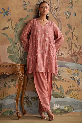 Blush Pink Chanderi Floral Embroidered A-Line Kurta Set by Kritika Dawar