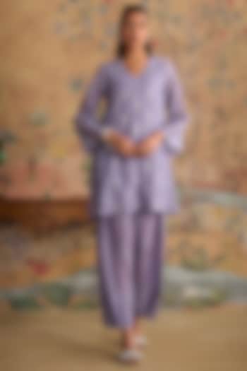 Violet Chanderi Floral Embroidered A-Line Kurta Set by Kritika Dawar at Pernia's Pop Up Shop