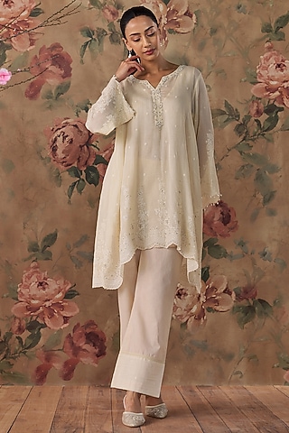 Ivory Chanderi Embroidered Flowy Co-Ord Set by Kritika Dawar