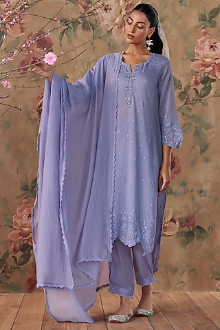 Violet Chanderi Floral Embroidered Straight Kurta Set by Kritika Dawar