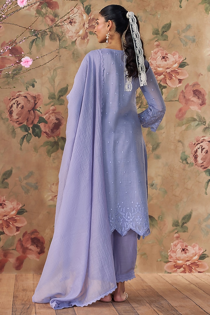 Violet Chanderi Floral Embroidered Straight Kurta Set by Kritika Dawar at Pernia's Pop Up Shop