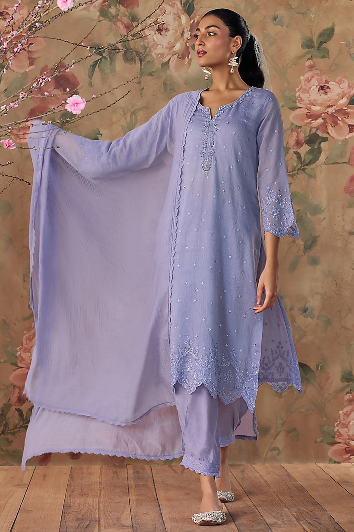 Violet Chanderi Floral Embroidered Straight Kurta Set by Kritika Dawar at Pernia's Pop Up Shop
