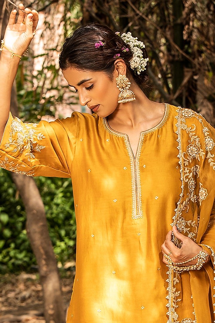 Yellow Chanderi Kurta Set by Kritika Dawar at Pernia's Pop Up Shop
