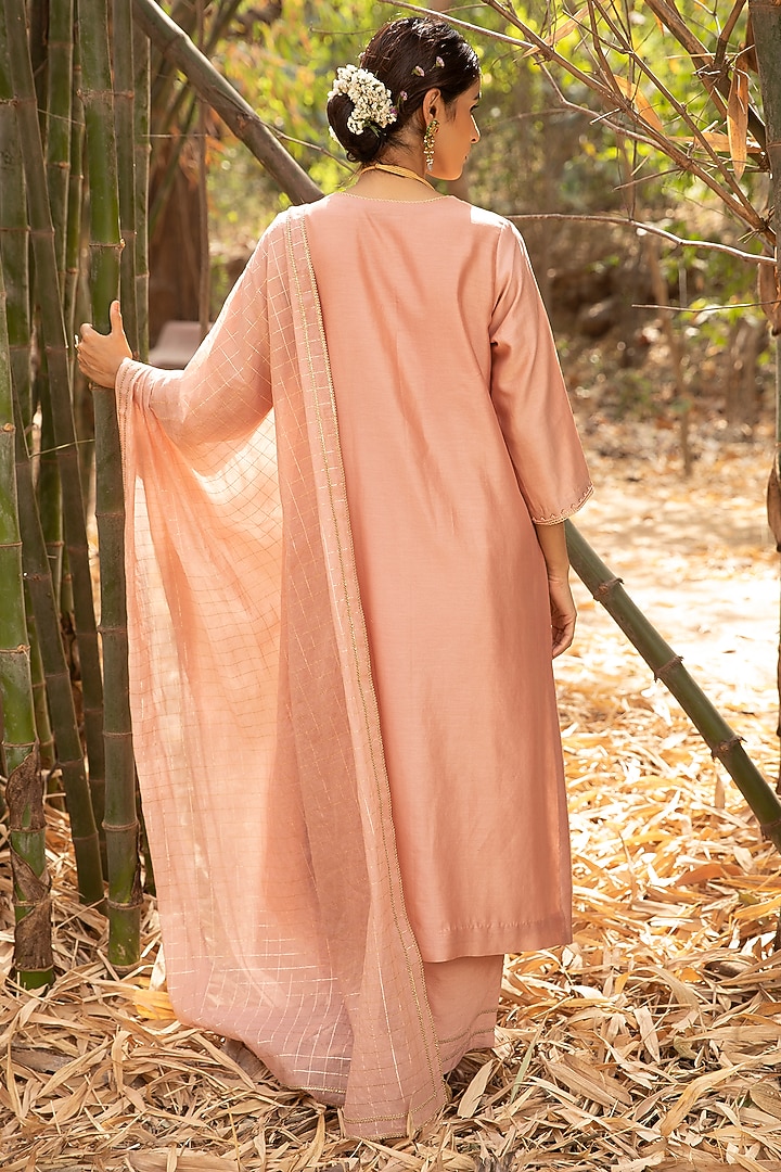 Pink Chanderi Kurta Set by Kritika Dawar at Pernia's Pop Up Shop