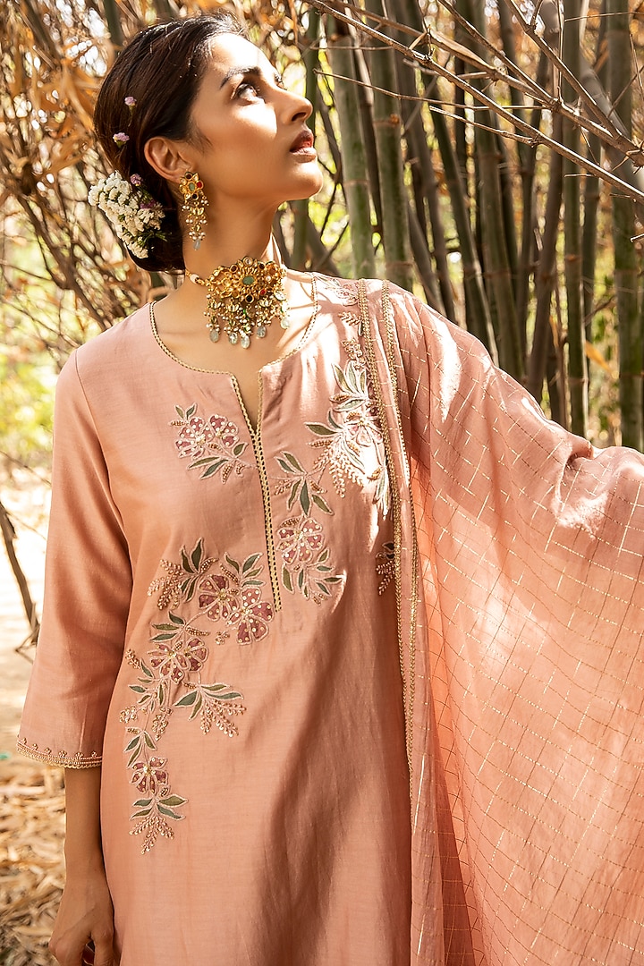 Pink Chanderi Kurta Set by Kritika Dawar at Pernia's Pop Up Shop