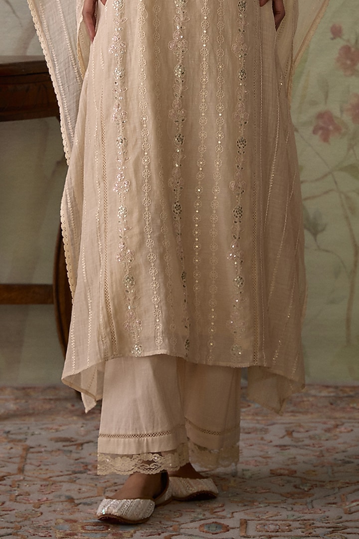Ivory Chanderi Hand Embroidered Kaftan Set by Kritika Dawar at Pernia's Pop Up Shop