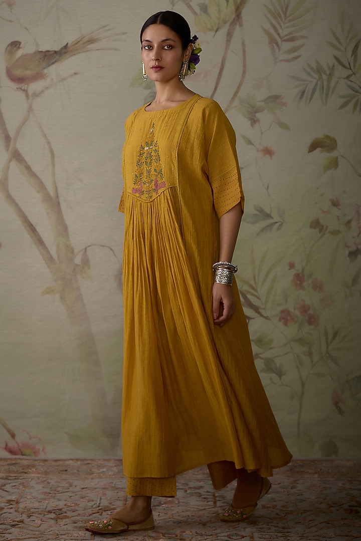 Yellow Chanderi Thread Hand Embroidered Handwoven Gathered Tunic Set by Kritika Dawar at Pernia's Pop Up Shop