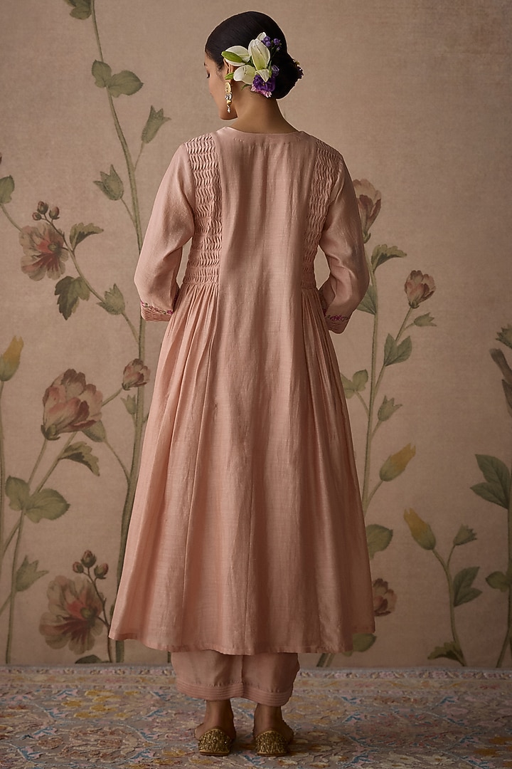 Pink Chanderi Hand Embroidered Front-Open Kurta Set by Kritika Dawar at Pernia's Pop Up Shop
