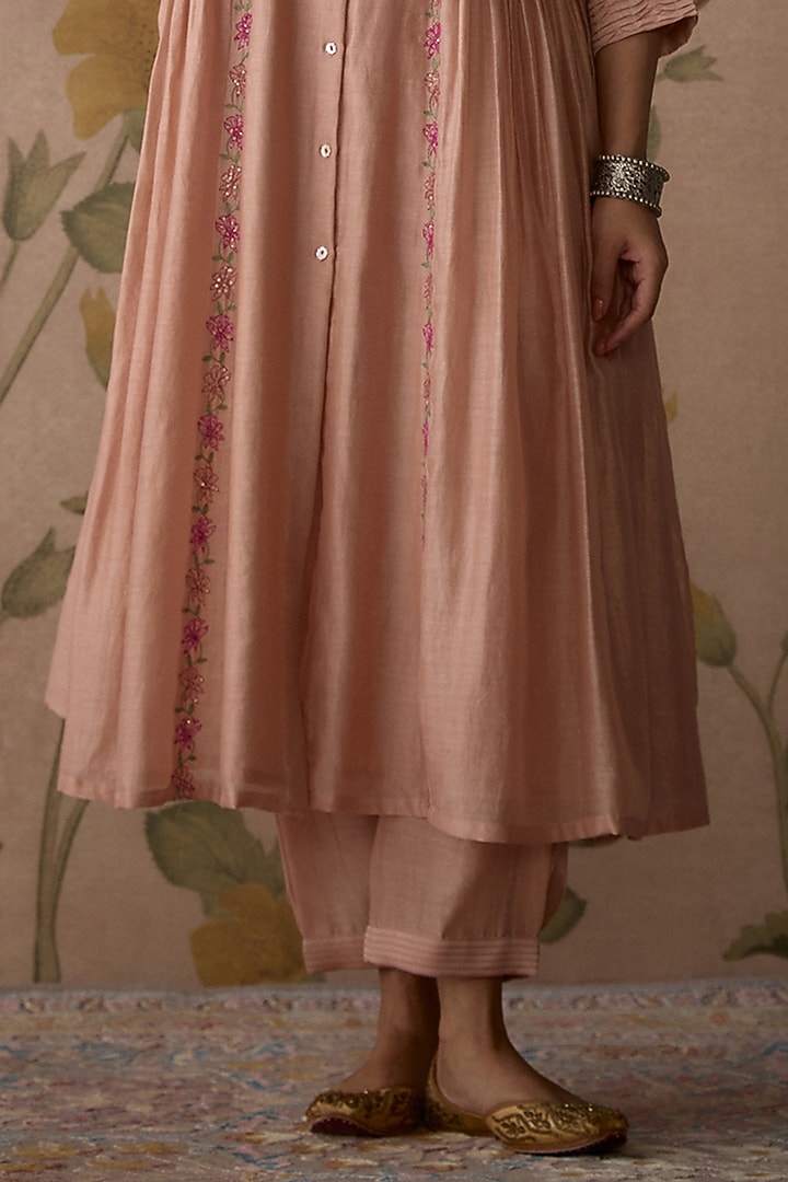 Pink Chanderi Hand Embroidered Front-Open Kurta Set by Kritika Dawar at Pernia's Pop Up Shop