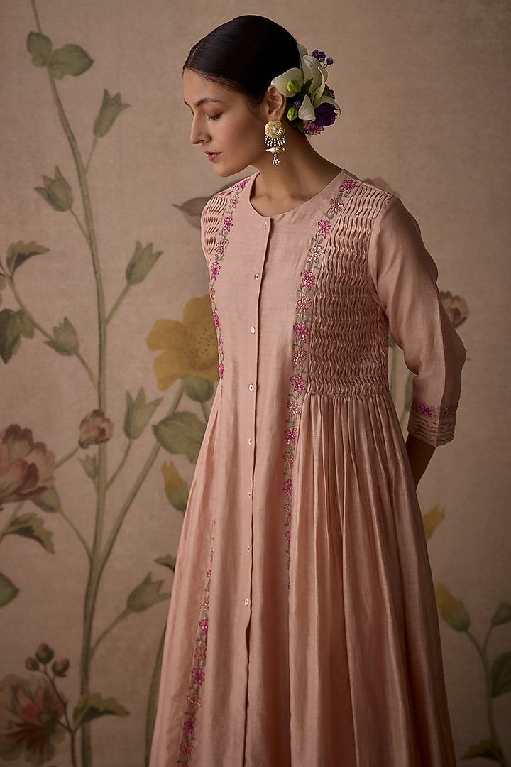 Pink Chanderi Hand Embroidered Front-Open Kurta Set by Kritika Dawar at Pernia's Pop Up Shop