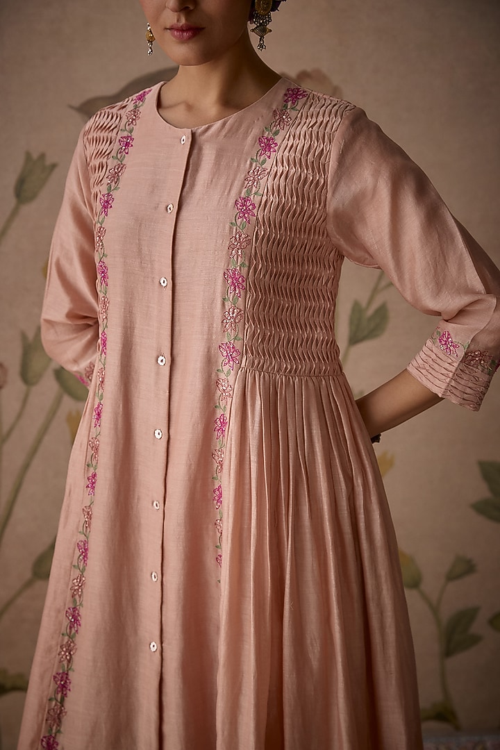 Pink Chanderi Hand Embroidered Front-Open Kurta Set by Kritika Dawar at Pernia's Pop Up Shop