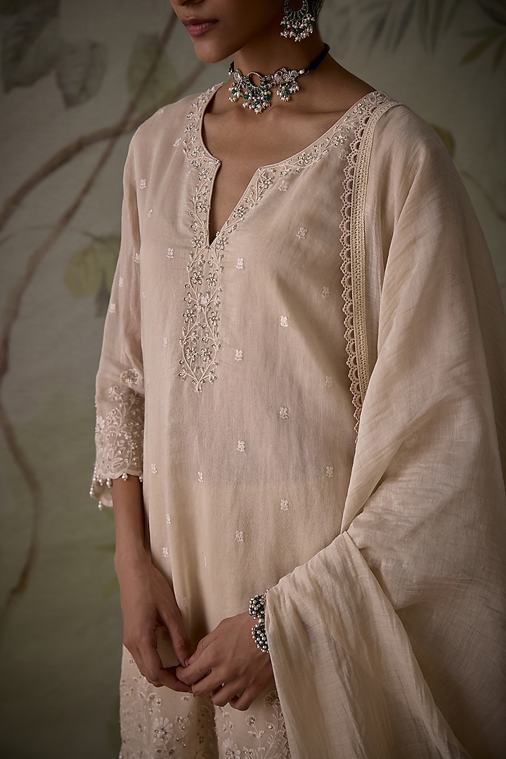 Ivory Chanderi Thread Embroidered Gharara Set by Kritika Dawar at Pernia's Pop Up Shop
