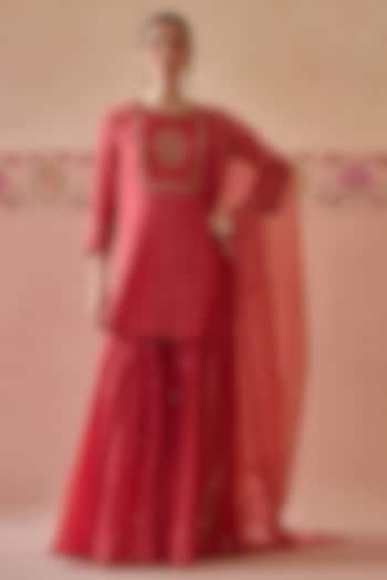 Coral Chanderi Zari Embroidered Gharara Set by Kritika Dawar at Pernia's Pop Up Shop
