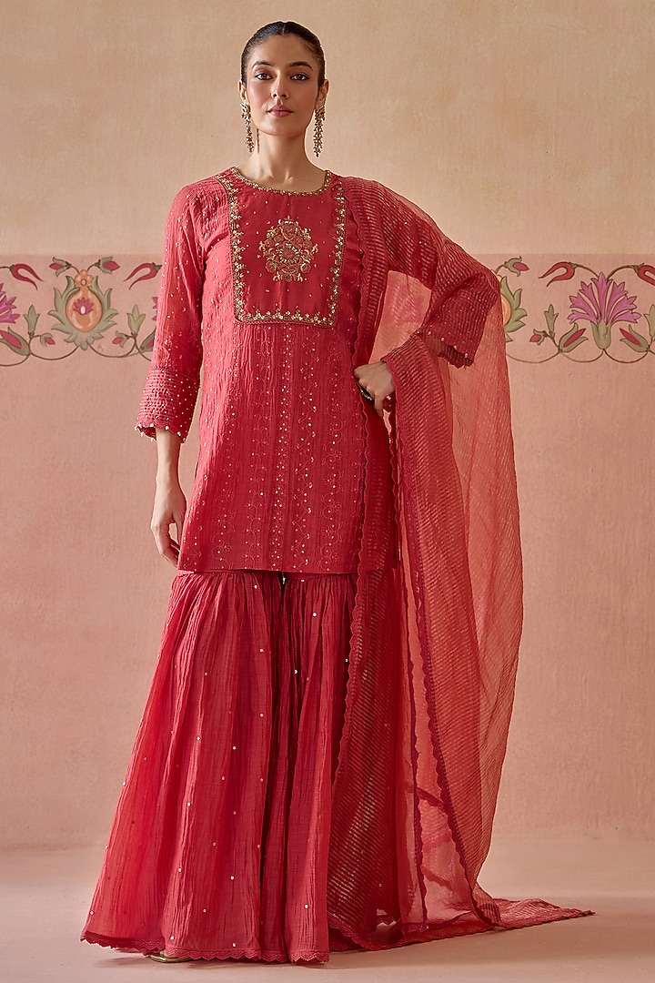 Coral Chanderi Zari Embroidered Gharara Set by Kritika Dawar at Pernia's Pop Up Shop