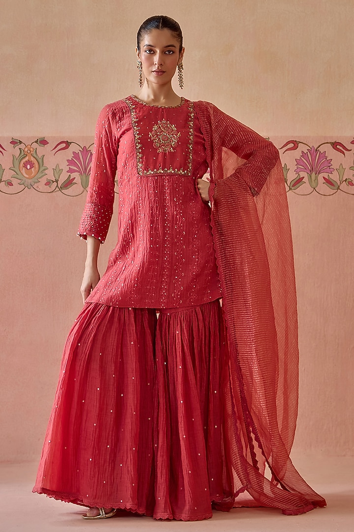 Coral Chanderi Zari Embroidered Gharara Set by Kritika Dawar at Pernia's Pop Up Shop