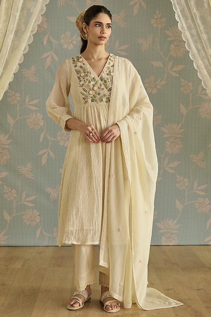 Ivory Chanderi Hand Embroidered Angrakha Kurta Set by Kritika Dawar at Pernia's Pop Up Shop