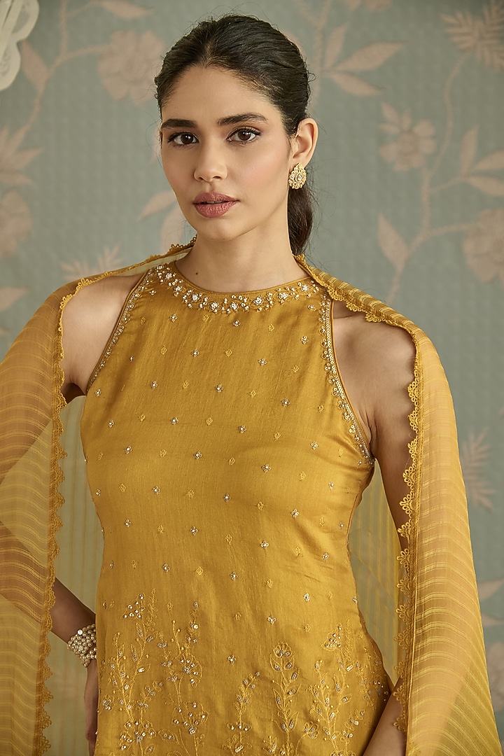 Mustard Chanderi Thread Embroidered Gharara Set by Kritika Dawar at Pernia's Pop Up Shop
