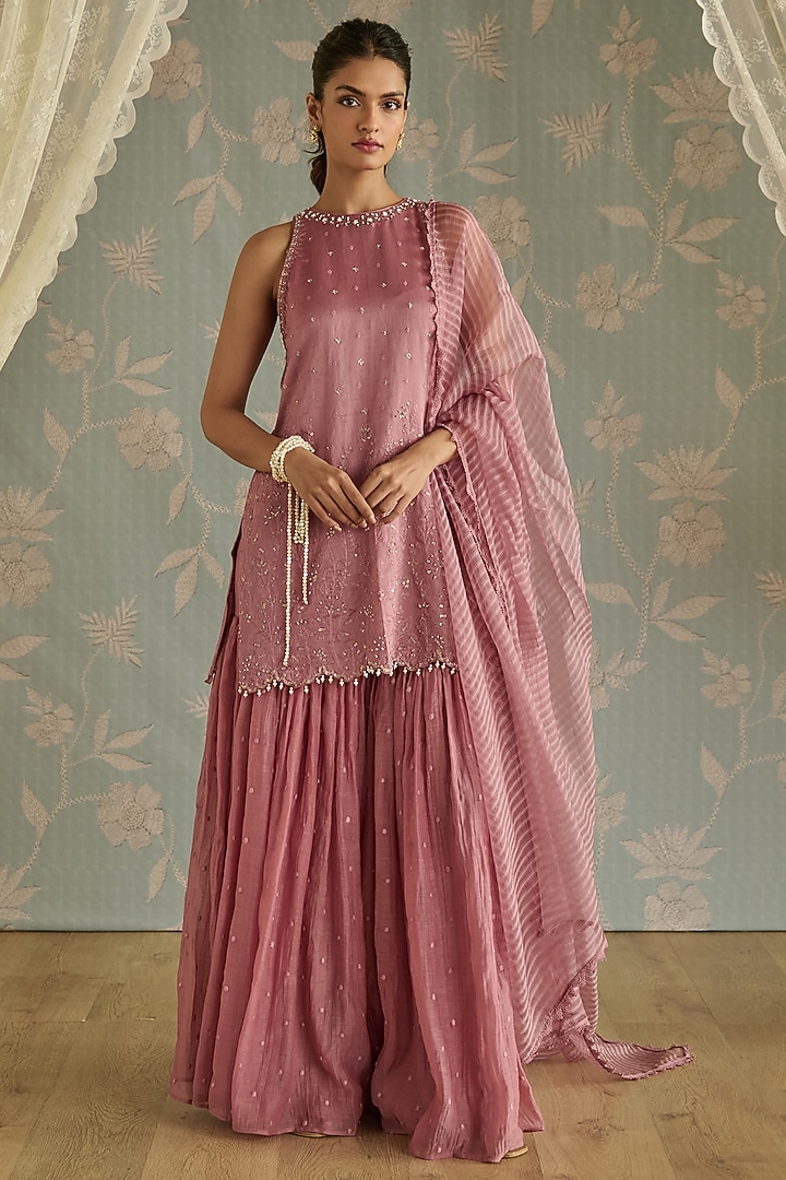 Blush Pink Chanderi Thread Embroidered Gharara Set by Kritika Dawar at Pernia's Pop Up Shop