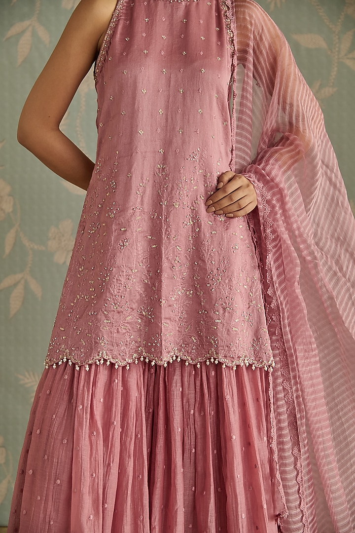 Blush Pink Chanderi Thread Embroidered Gharara Set by Kritika Dawar at Pernia's Pop Up Shop
