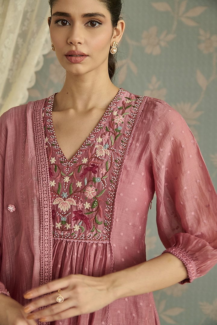 Blush Pink Chanderi Hand Embroidered A-Line Kurta Set by Kritika Dawar at Pernia's Pop Up Shop