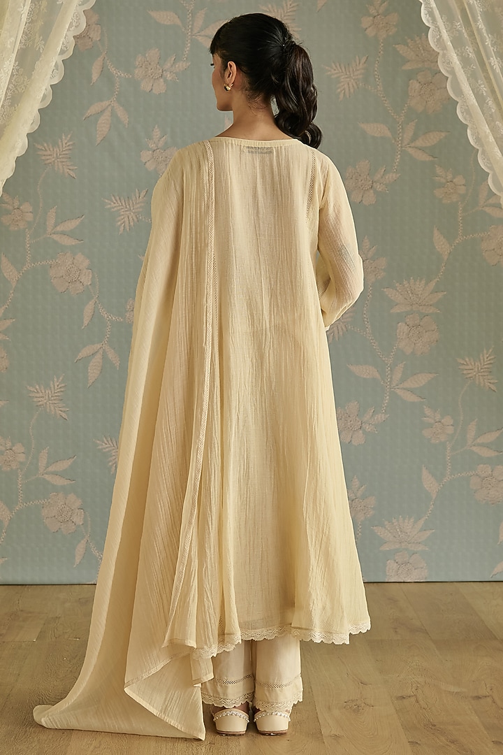Ivory Chanderi Hand Embroidered Handwoven Kurta Set by Kritika Dawar at Pernia's Pop Up Shop
