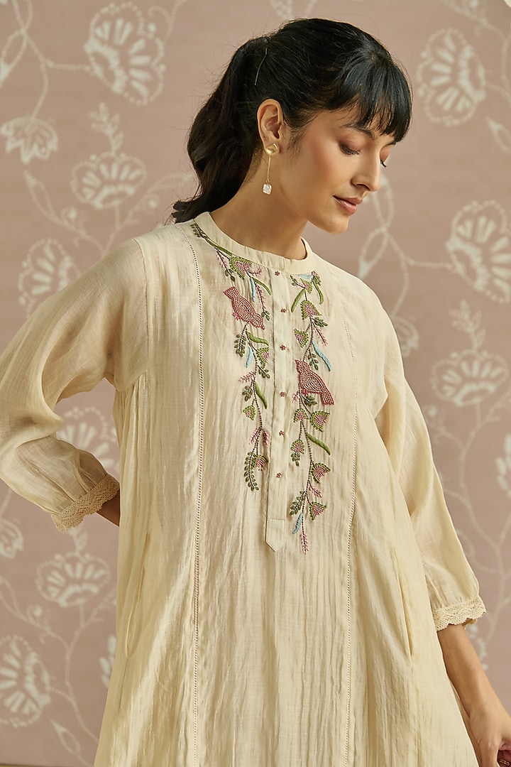 Ivory Chanderi Hand Embroidered Co-Ord Set by Kritika Dawar at Pernia's Pop Up Shop