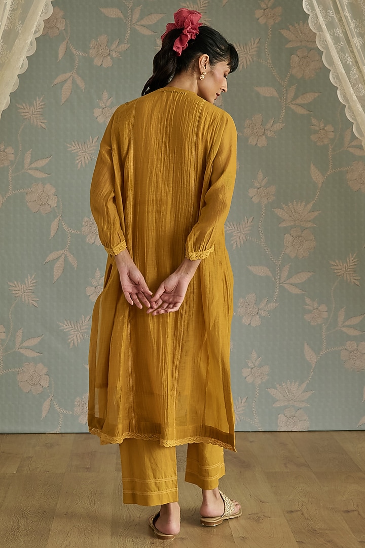 Yellow Chanderi Hand Embroidered Co-Ord Set by Kritika Dawar at Pernia's Pop Up Shop