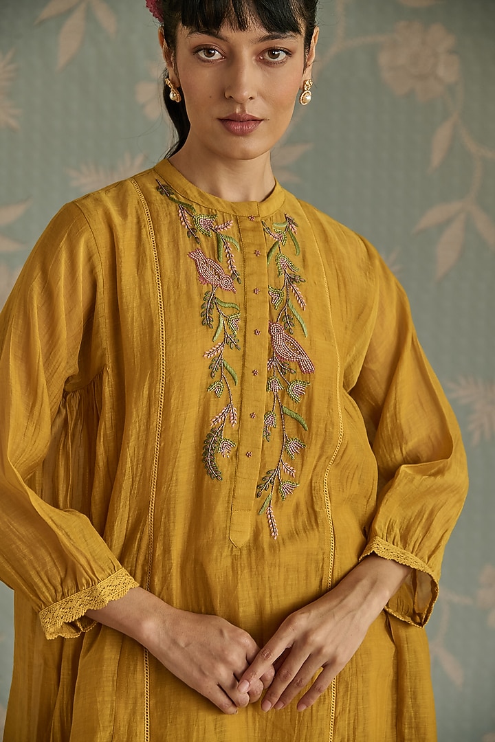 Yellow Chanderi Hand Embroidered Co-Ord Set by Kritika Dawar at Pernia's Pop Up Shop