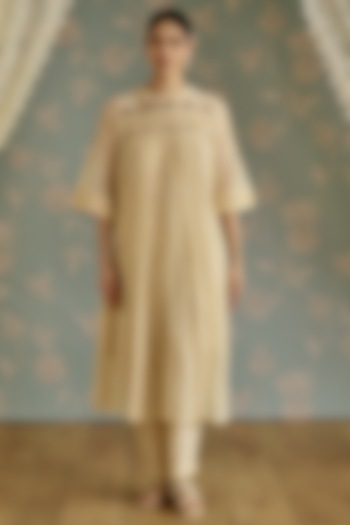 Ivory Chanderi Hand Embroidered Tunic Set by Kritika Dawar at Pernia's Pop Up Shop