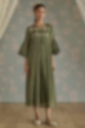 Green Chanderi Hand Embroidered Tunic Set by Kritika Dawar at Pernia's Pop Up Shop